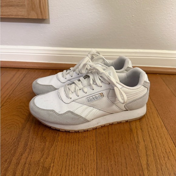 Reebok Classic White and Gray Trainers - Picture 2 of 5